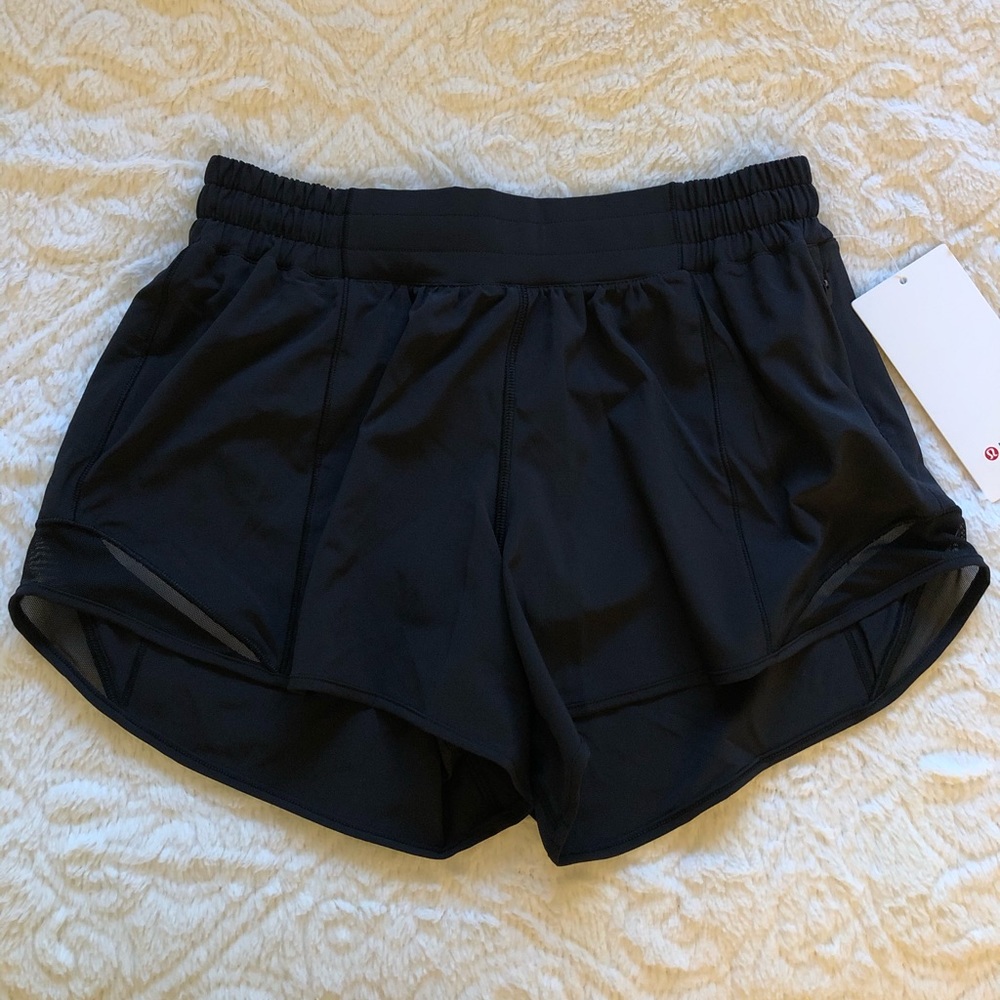 Lululemon Hotty Hot Short